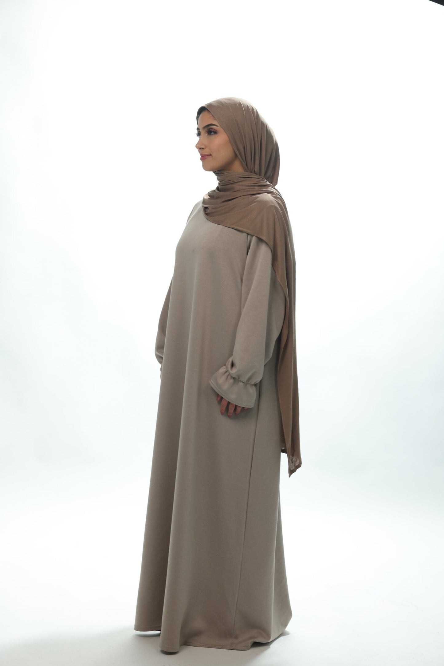 Abaya Nevin