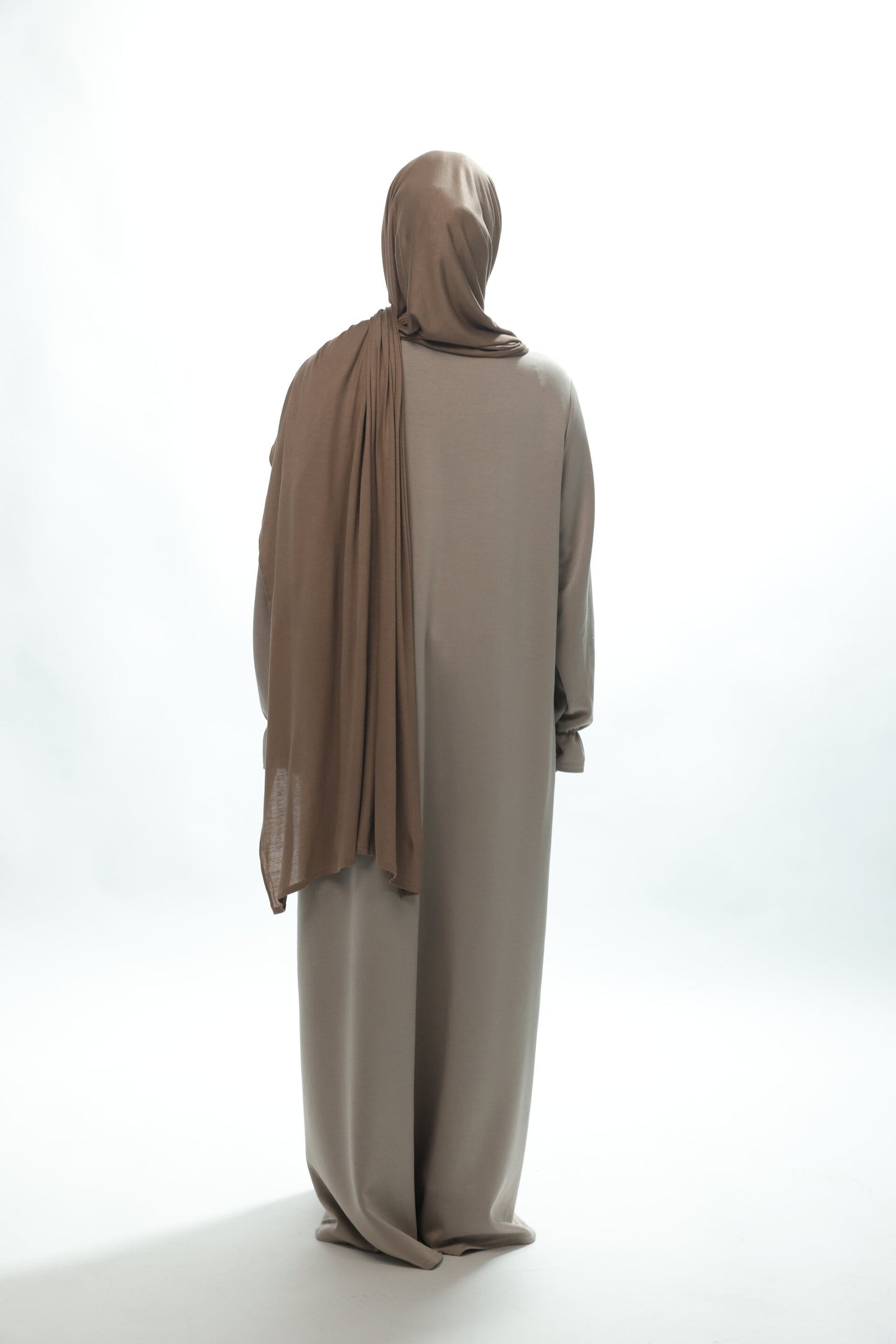 Abaya Nevin