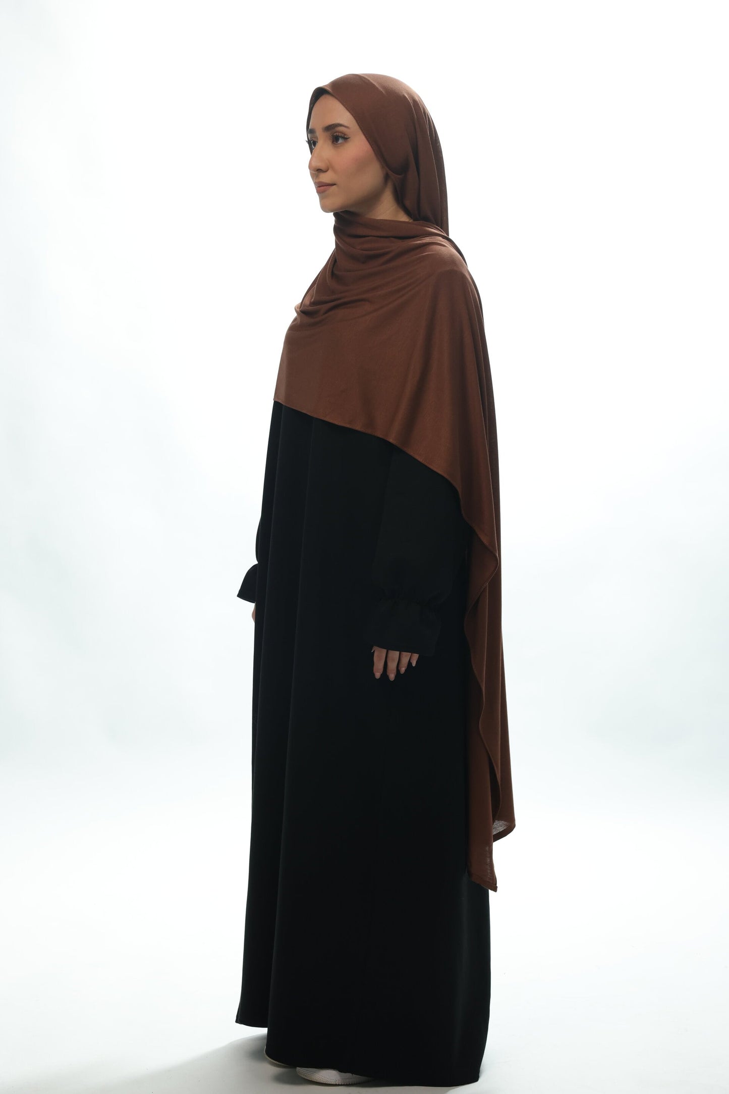 Abaya Nevin