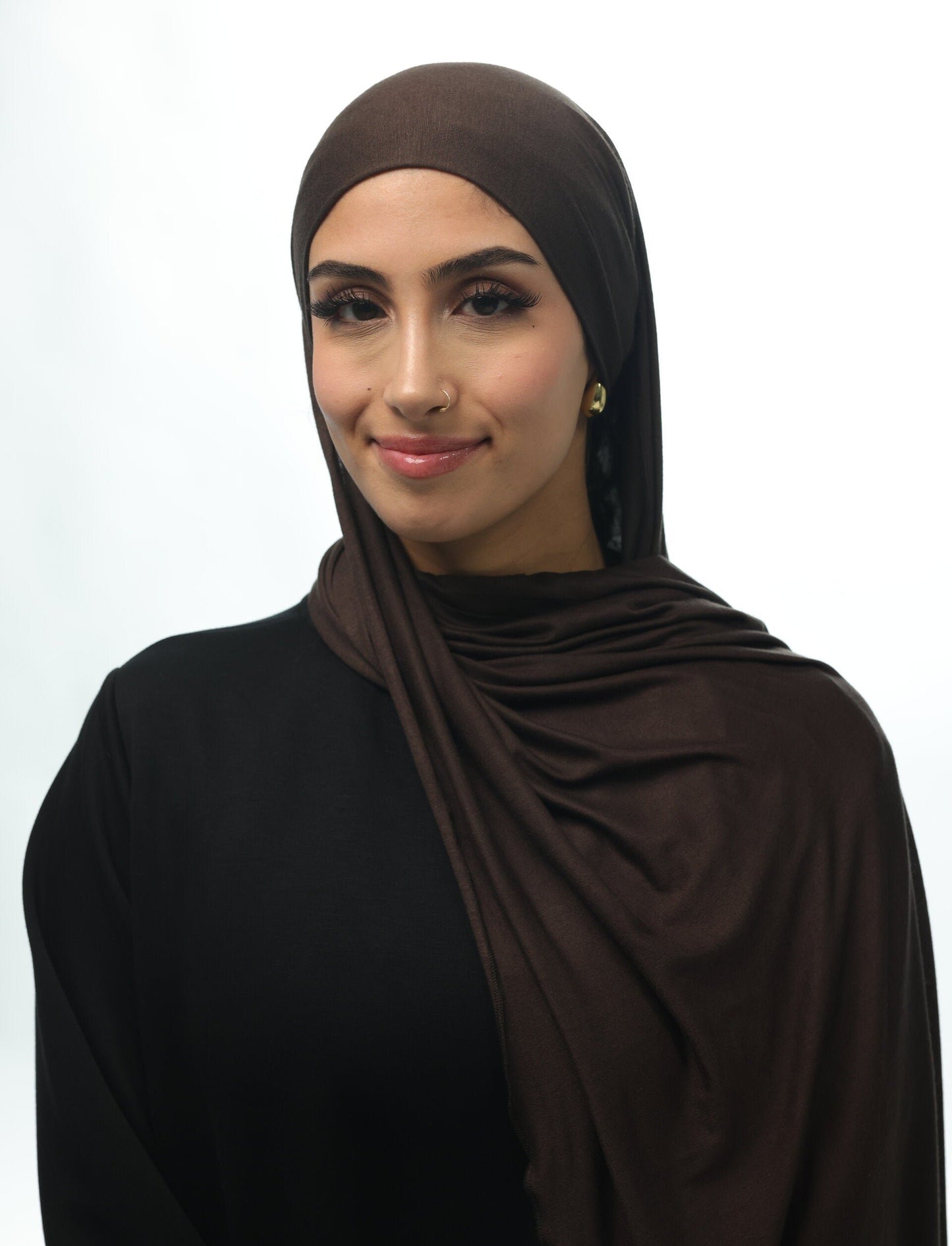 Hijab with integrated undercup