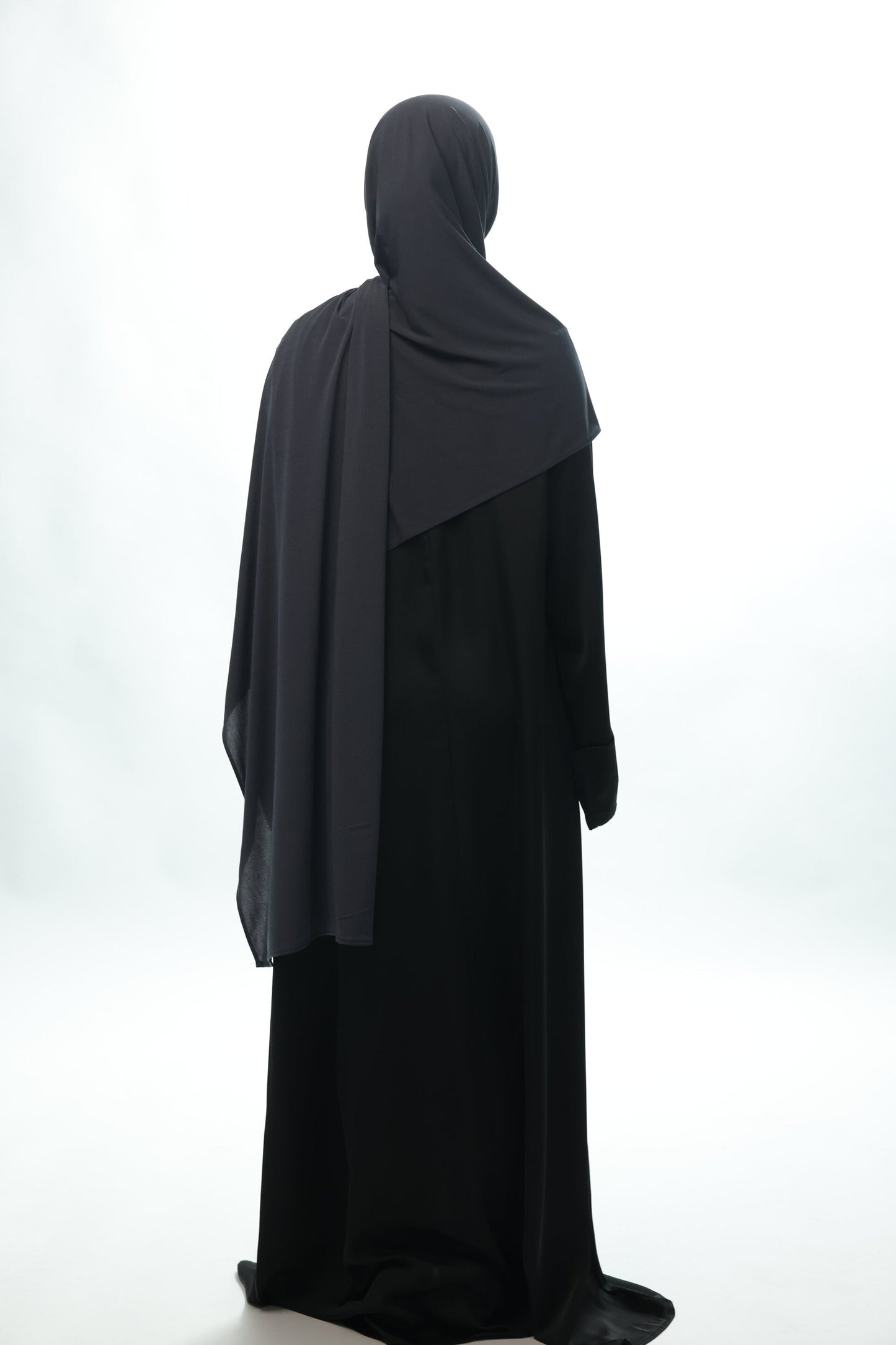 Abaya Amira